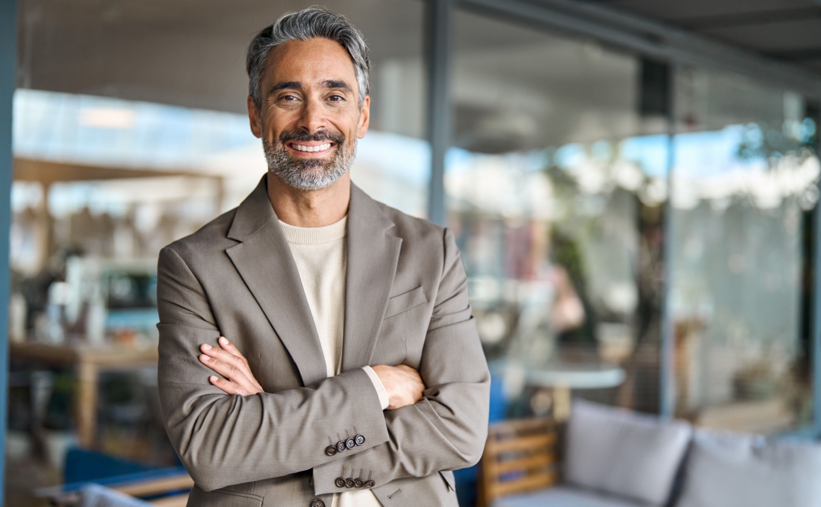 What is curatorship in business?